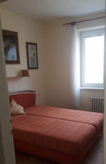 Prenjom 3-izb.bytu s rozlohou 85m2 v bytovom dome na Trnavskej ceste, pri Klientskom centre, Fresh Market, Yeme, jazero Kuchajda. 