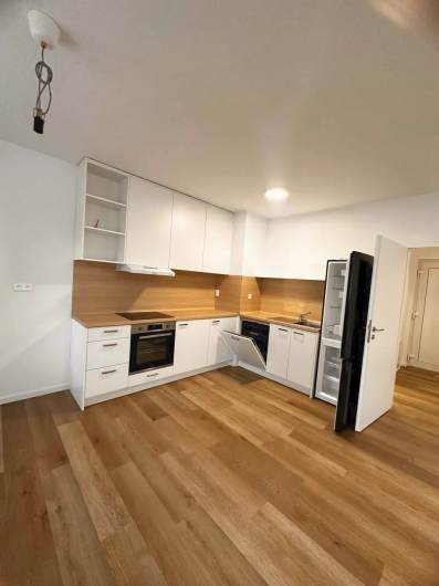  Pon�kame na pren�jom 1,5-izbov� byt v novostavbe na Vajnorskej ulici 