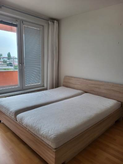 Prenjom 3 izb bytu Na Kriovatkch, Bratislava-Ruinov 