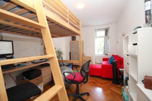  Prenjom malho 1 izbovho bytu na Lazaretsk ulici v centre BA 