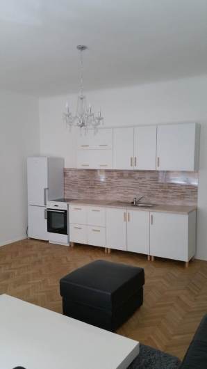  Prenjom 2 izbovho bytu Meden ulica