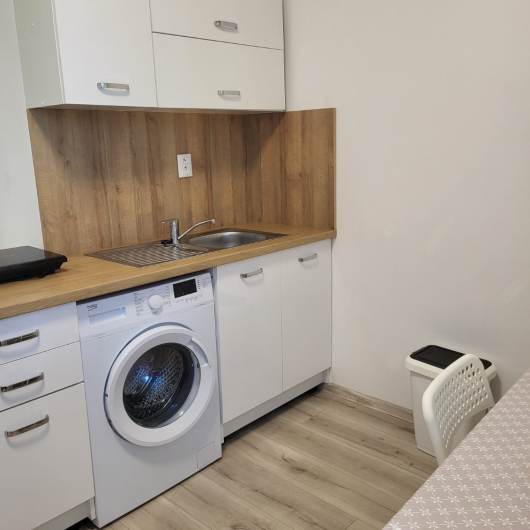 Prenjom garsnky na Majerskej ulici, Bratislava II, Vrakua. 