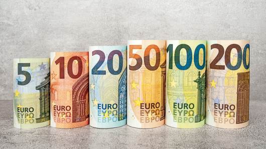 Finann a refinann pomoc