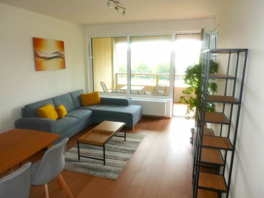 Nov� 2-izbov� byt s ve�kou lod�iou � Metodova ulica, Bratislava � Ru�inov  Pon�kame na pren�jom ve�mi pekn� 2-izbov� byt v novostavbe Ludwigov mlyn, v